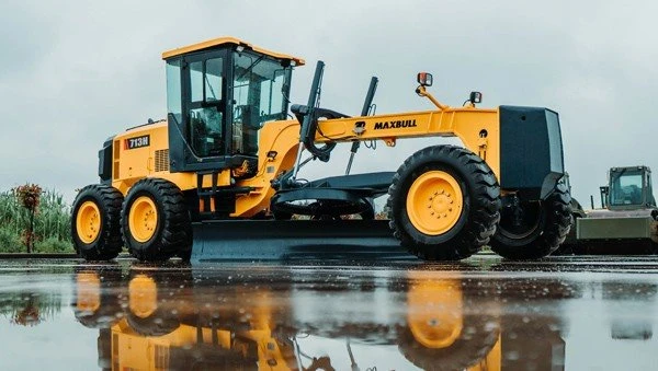 135HP Motor Grader  1